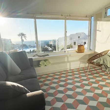 Modernes Studio-apartment Mit Pool & Meerblick Apartment *
